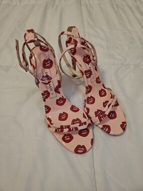 Zara Basic-Lipstick Kiss Print Strappy Heels - Size 36(US 6) - Stiletto